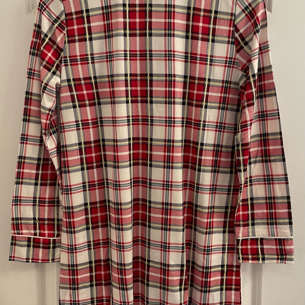 Tahari Notch Collar White / Holiday Plaid Sleepshirt Nightgown - NWT - Small - Picture 9 of 9